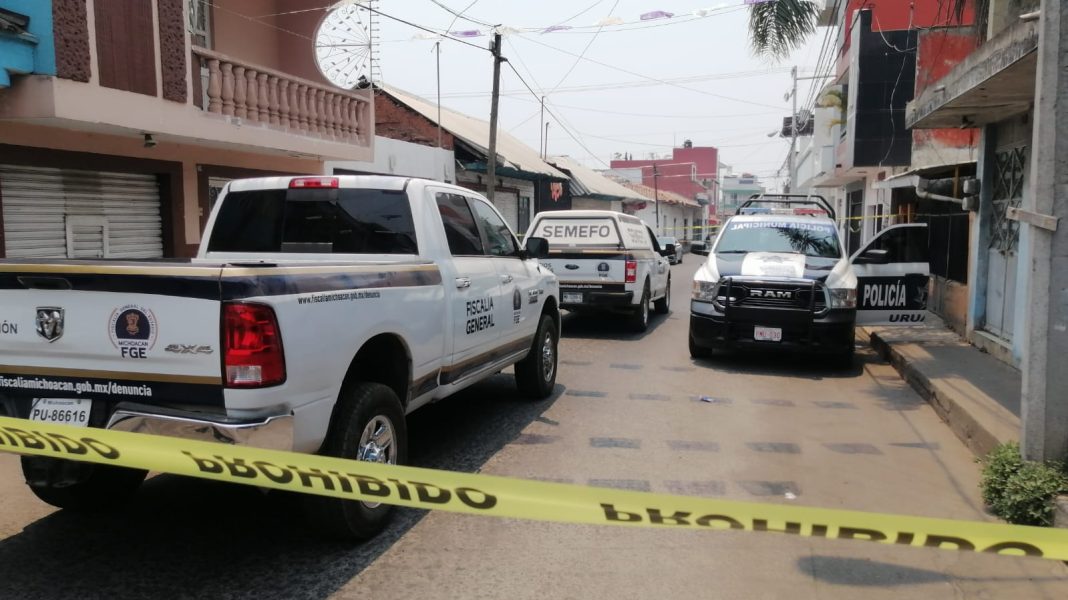 URUAPAN Pareja es baleada en una menudería de Uruapan