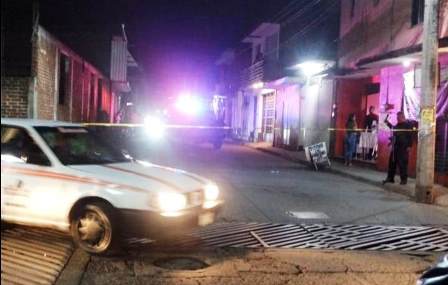 Motociclista muere al 2705