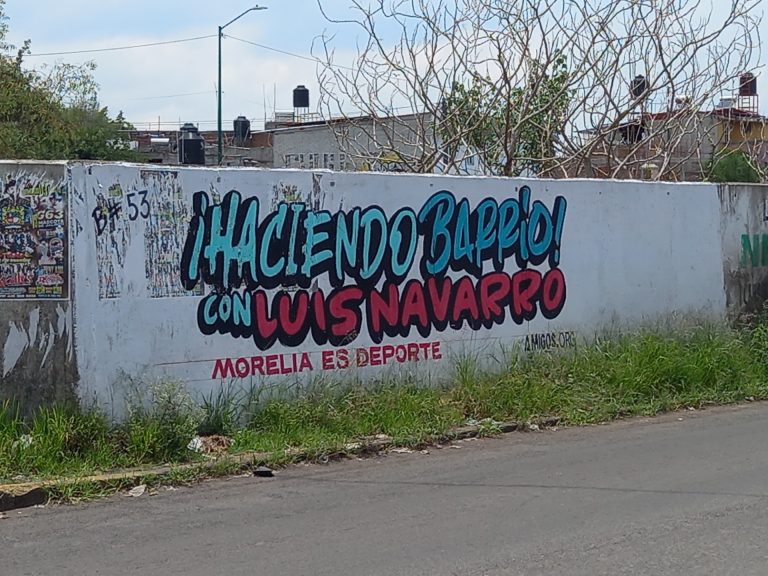 Pide Luis Navarro retirar su nombre de bardas de programa “Haz Barrio”