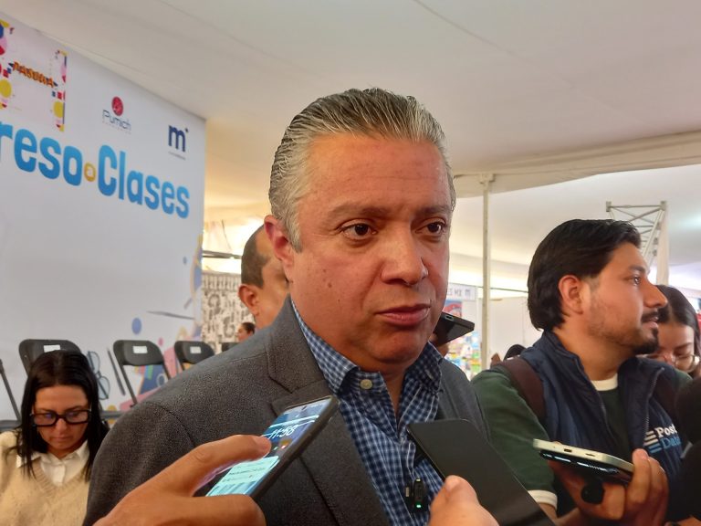 Garantiza gobierno a UMSNH presupuesto completo 2025, compensará el ajuste federal