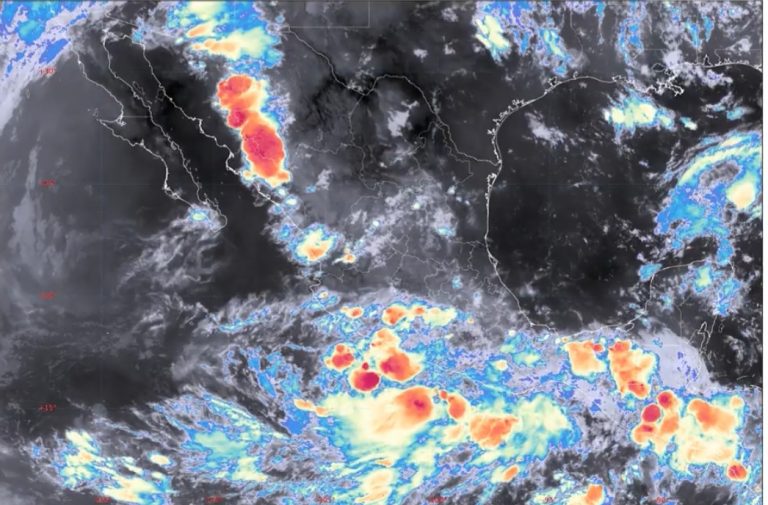 Cierra puerto de LC por huracán Narda