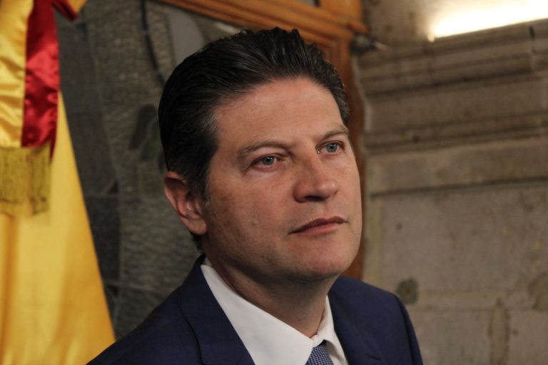 Exhorta alcalde a la tolerancia y el respeto, en presentación de Nodal el 15 de septiembre