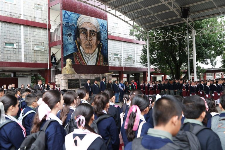 Encabeza Alfonso Martínez arranque de ciclo escolar en la Escuela Secundaria Federal 1