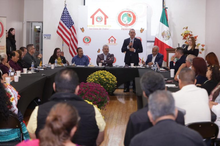 Bedolla escucha a migrantes y acuerda acciones de coordinación