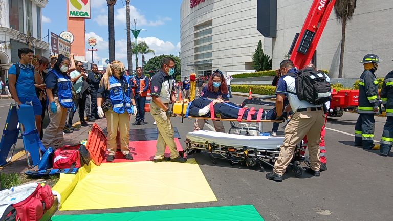 Simulacro de sismo de 8.1 grados moviliza a 3 mil personas en Plaza Las Américas