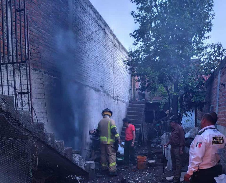 Se registra incendio en domicilio de la colonia Las Margaritas, de Morelia