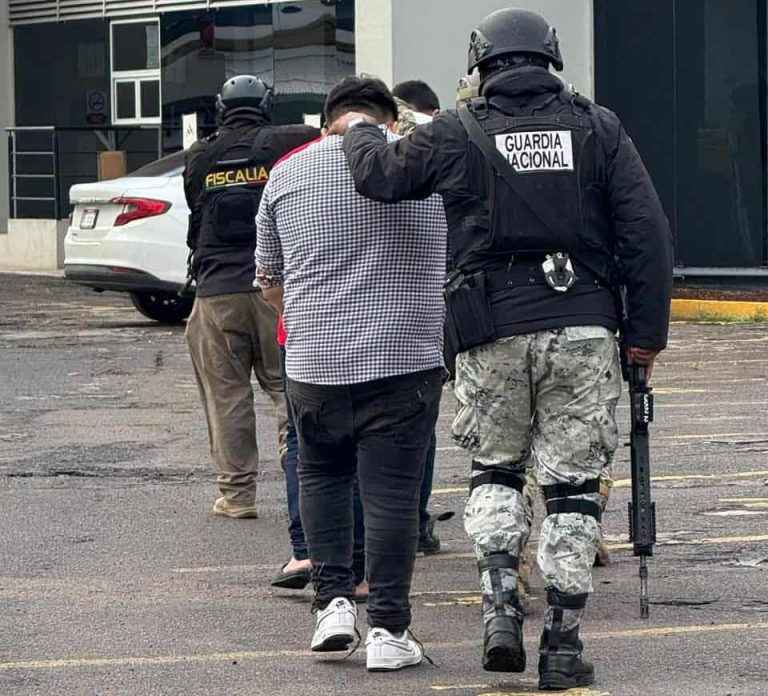 Tras enfrentamiento, detienen a seis presuntos integrantes del CJNG, en Zamora