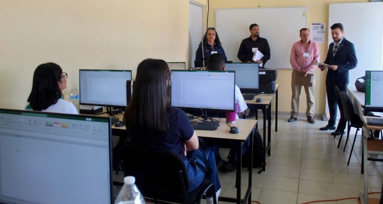 Aún hay lugares disponibles en todos los planteles del ICATMI