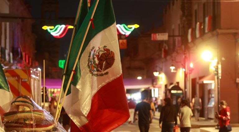 Treinta y dos ayuntamientos iniciaron sus actividades cívicas y nueve más concluyeron sus Fiestas Patrias