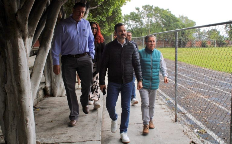Buscan mejorar condiciones de la Secundaria Técnica 108