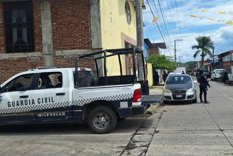 Balean a hombre en la colonia Luis Martínez Villicaña, de Uruapan