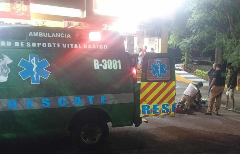 Dos lesionados al ser atropellados, en distintos puntos de Uruapan
