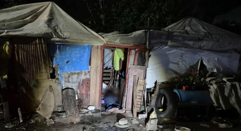 Hombre es ultimado a tiros en la entrada de una humilde vivienda, en Zamora