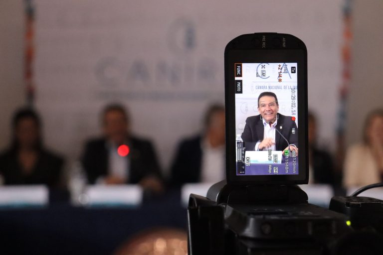 Michoacán presume su gastronomía ante más de 30 líderes de la Canirac nacional 