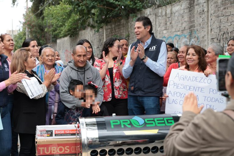 Entrega alcalde calentadores solares a familias morelianas