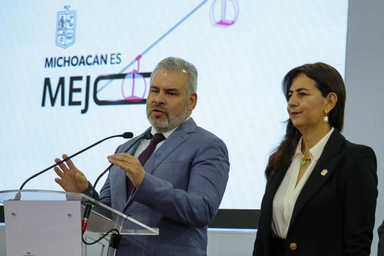 Existen procedimientos en auditoría contra ex secretario de educación: Bedolla 