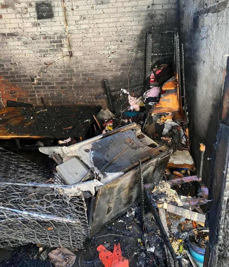 Incendio de vivienda en Zitácuaro deja daños materiales
