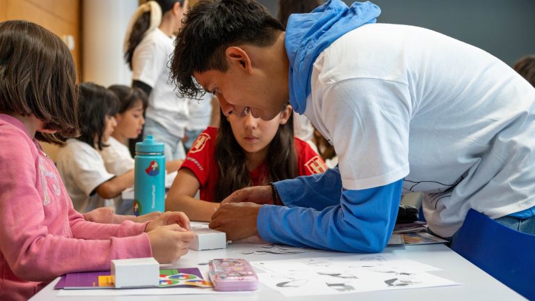 Acercan a niñas michoacanas a la ciencia y las matemáticas en la UNAM Morelia