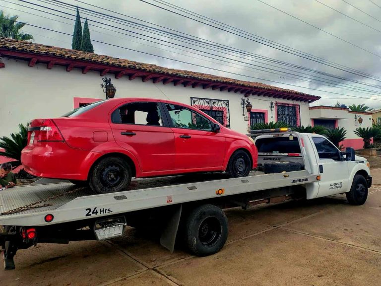 Automovilista baleado en Tacícuaro fallece en clínica particular