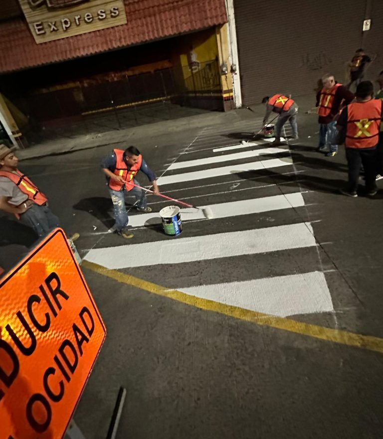 Realizan labores de balizamiento en zonas que rodean al monumento a Lázaro Cárdenas