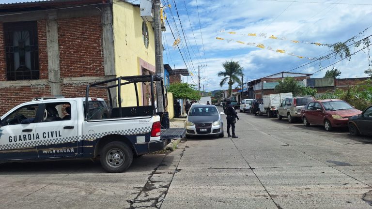 Balean a hombre en la colonia Luis Martínez Villicaña, de Uruapan