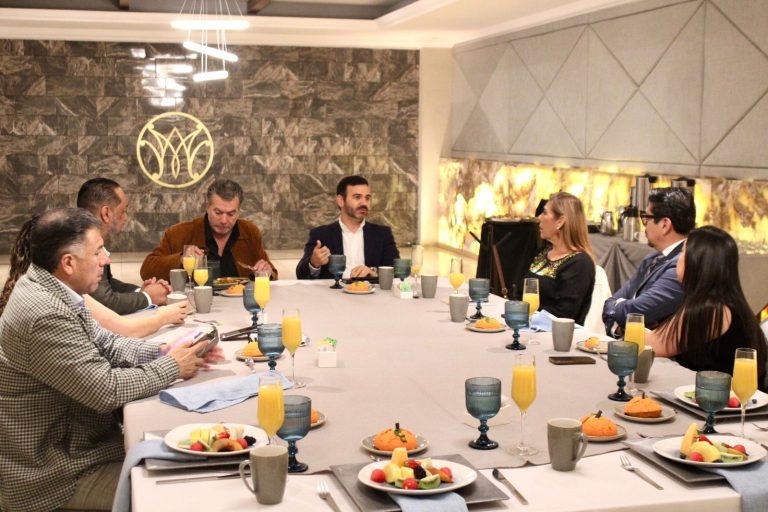 Afinan ayuntamiento, hoteleros y empresarios detalles de cara a celebración de Día de Muertos