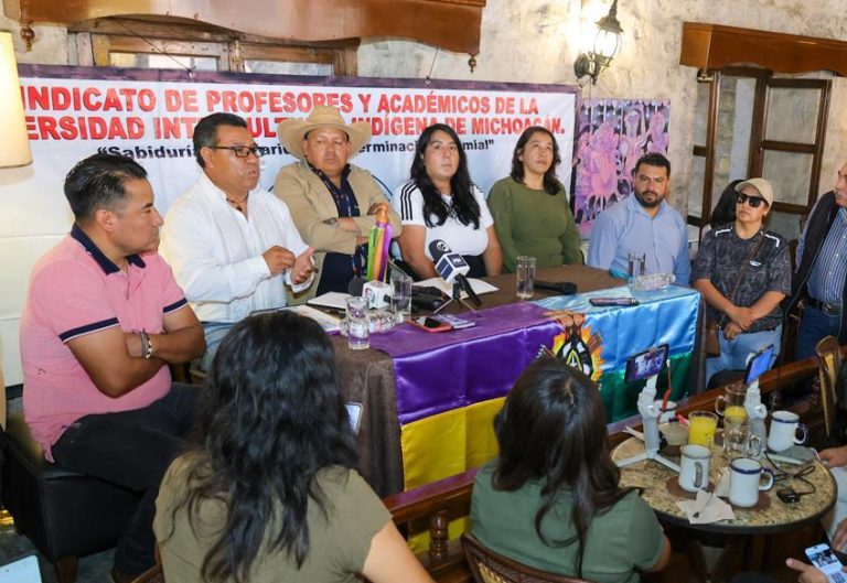 Trabajadores de la Universidad Intercultural Indígena exigen pago de sueldos, dignidad laboral y mayor presupuesto