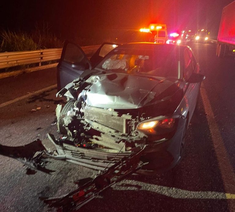 Choque múltiple por alcance deja dos heridos en la autopista Siglo XXI