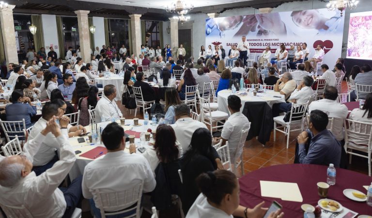 Atiende Raúl Morón peticiones y necesidades del Sector Salud de Michoacán