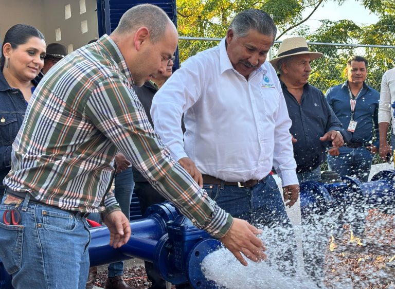 Inauguran pozo de agua en Paseos del Valle; beneficiará a más de 10 mil tarimbarenses