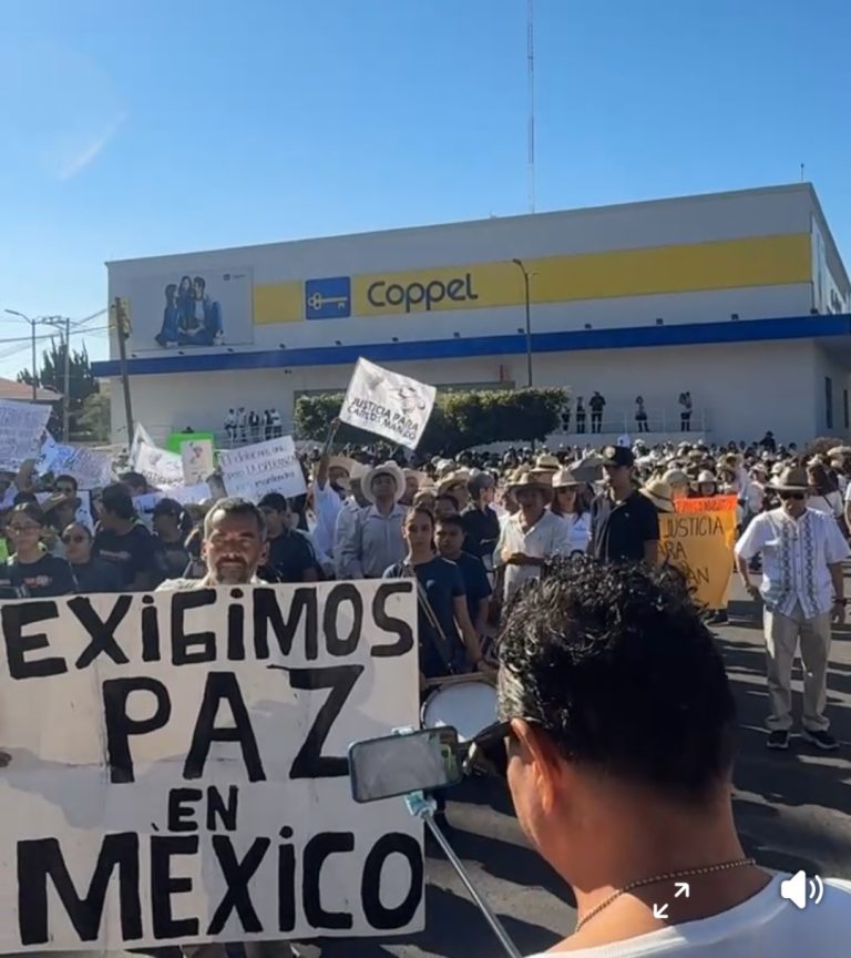 Se alistan para marcha en Uruapan