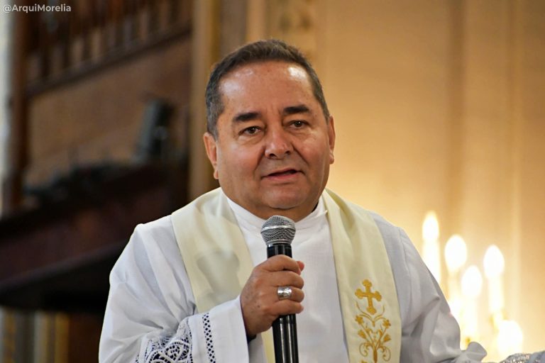 Iglesia católica celebra día de Todos los Santos «ejemplo inspirador»  que llama a la salvación