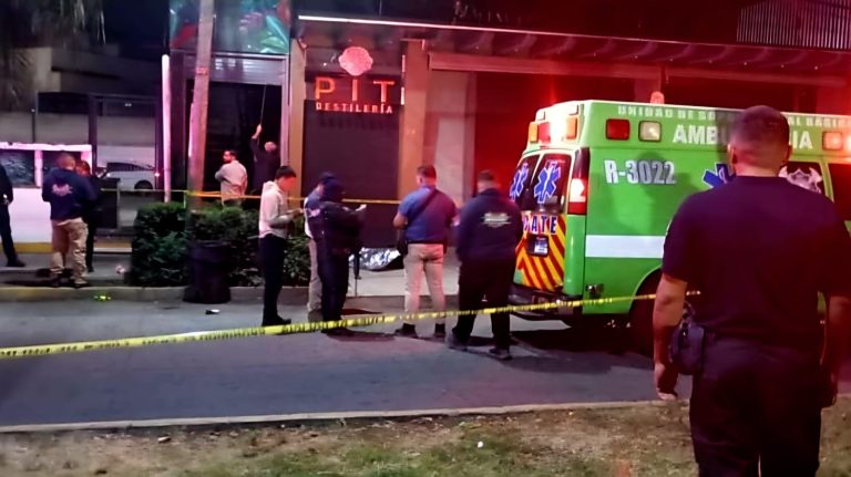 Violenta riña deja un joven muerto y otro herido en la zona de bares de Uruapan