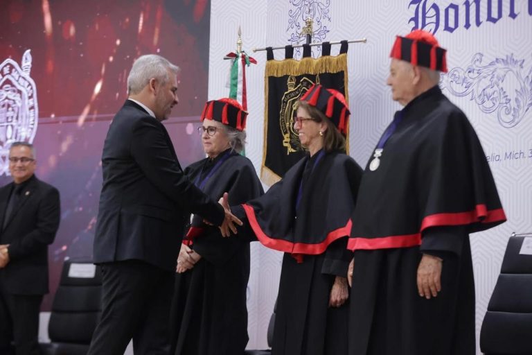 Reconoce Bedolla aportación de galardonados con doctorado honoris causa por la UMSNH