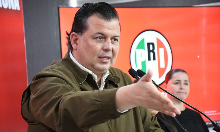 La caída del gobernador sería darle gusto a Leonel Godoy Rangel: Guillermo Valencia
