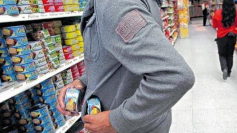 Hasta 200 mil pesos en pérdidas por «robos hormiga o farderismo» en tiendas de autoservicio