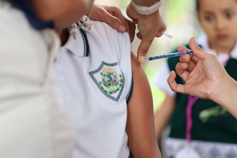 Vacuna contra papiloma humano disponible en centros de salud