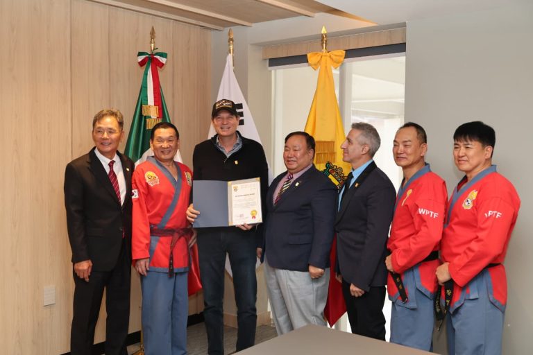 Alcalde de Morelia da bienvenida a delegación coreana de la Federación Mundial de Taekwondo Policial