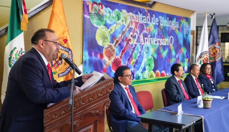 Celebra Facultad de Biología aniversario con la reacreditación de su Licenciatura