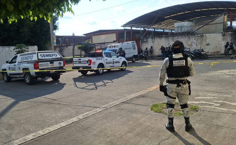 Automovilista asesinado a balazos en la colonia Emiliano Zapata, de Uruapan